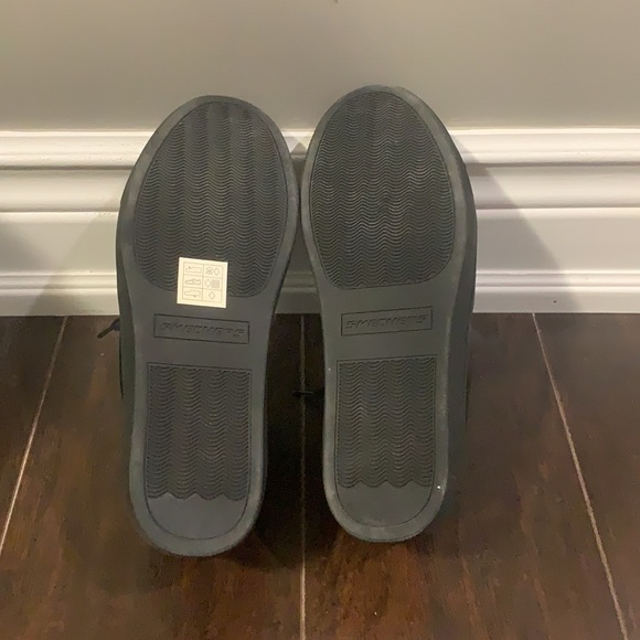 *KIDS* **2 items for $20* New black Sketchers running shoes - Picture 2 of 4